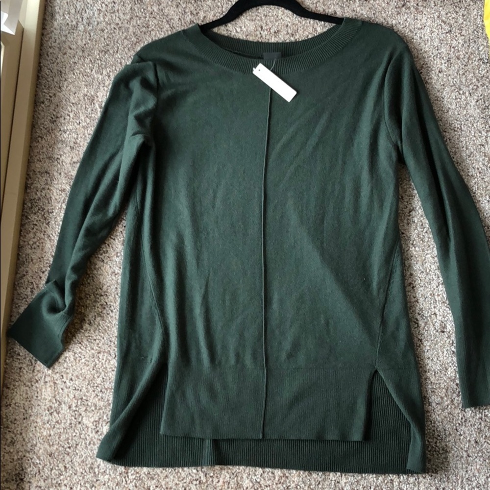 womens green sweater